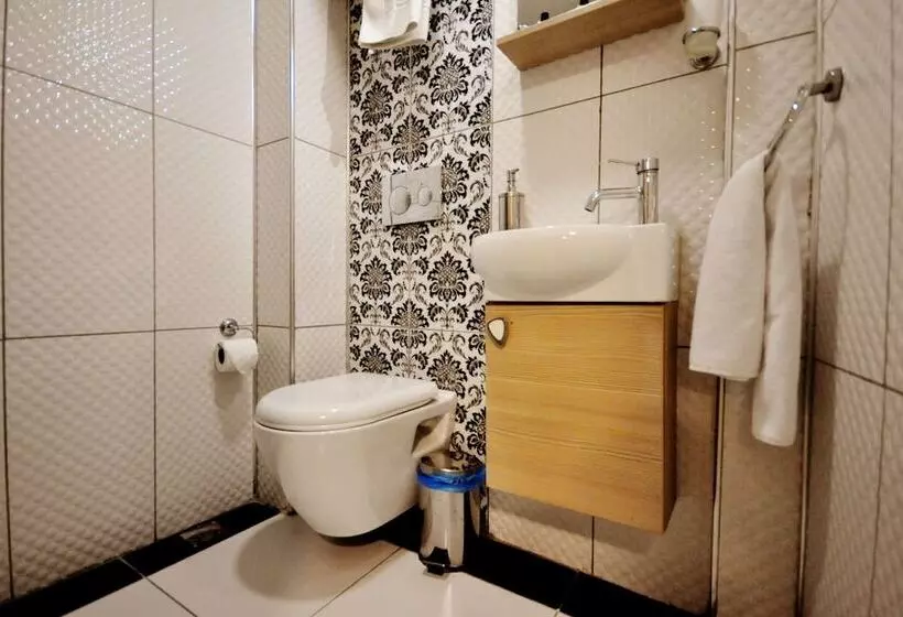 ホテル The Beyoglu House