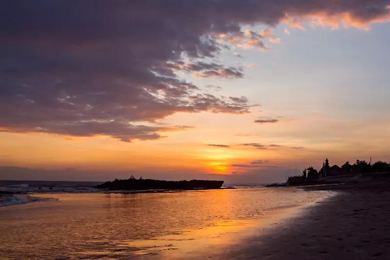 בית מלון כפרי The Kirana Canggu