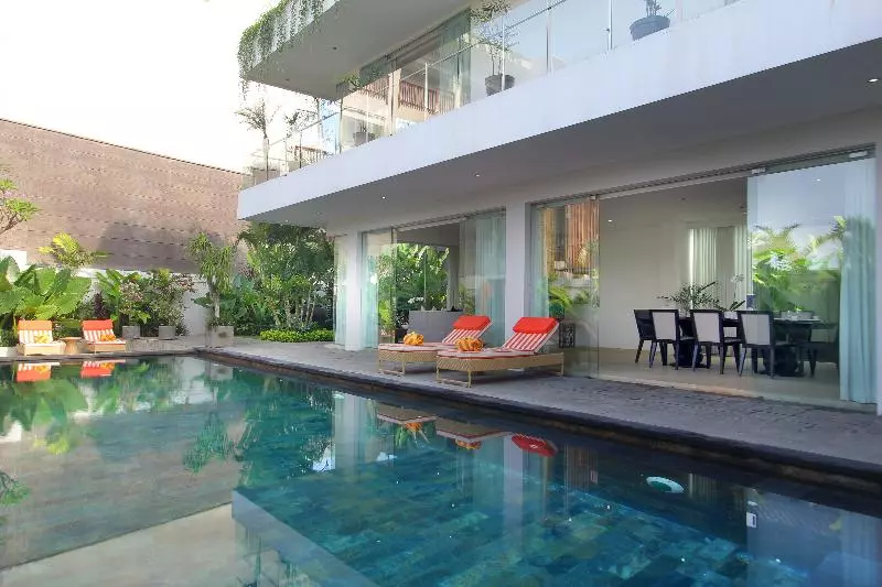 Отель The Kirana Canggu