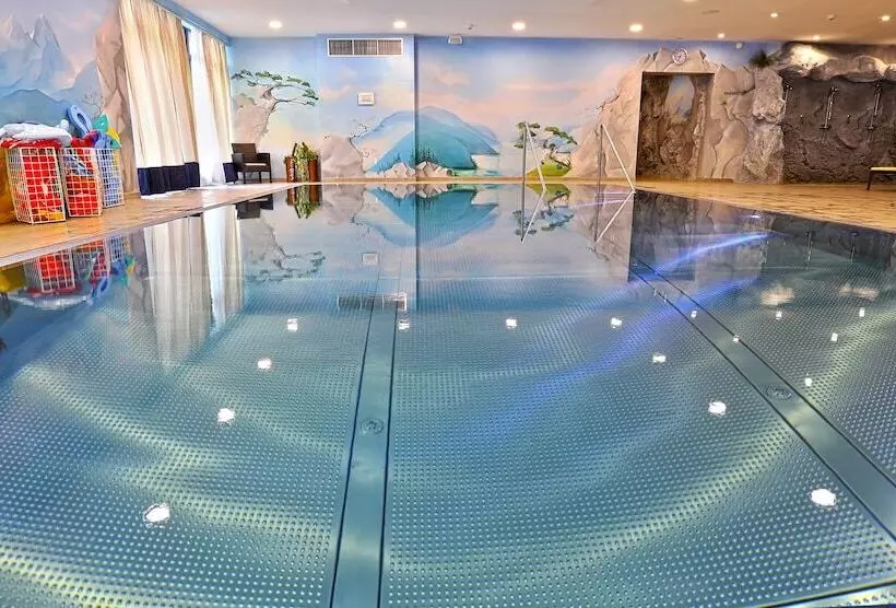 هتل Victoria By Vaya