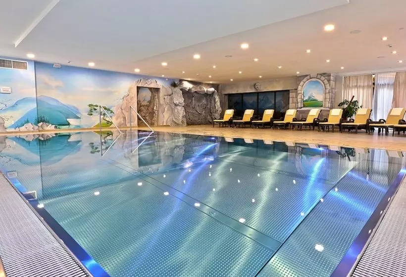 هتل Victoria By Vaya