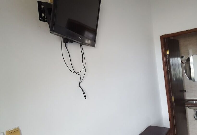 Irawo Hotel   Hostel