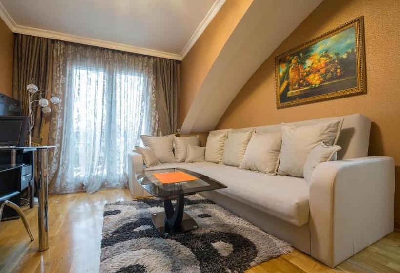 Lazar Lux Apartments