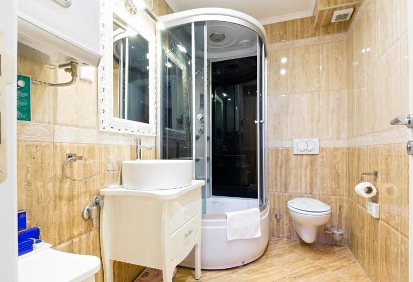 Lazar Lux Apartments