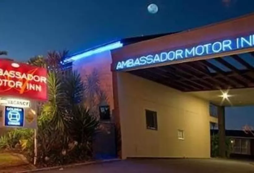 モーテル Ambassador Motor Inn