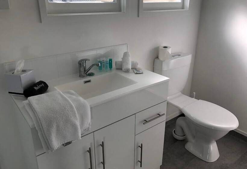 מוטל Ambassador Motor Inn