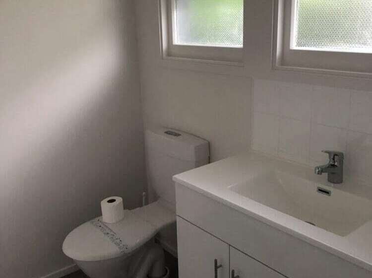 מוטל Ambassador Motor Inn