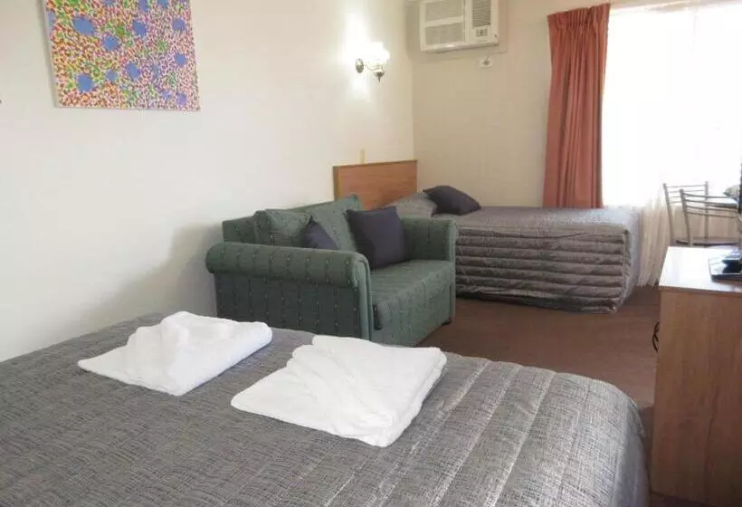 Motel Riviera On Ruthven