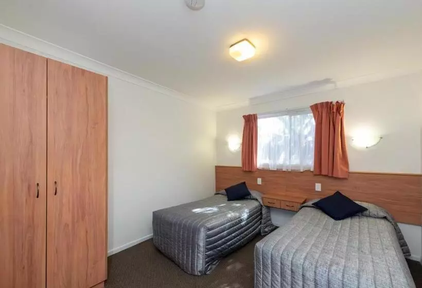 Motel Riviera On Ruthven