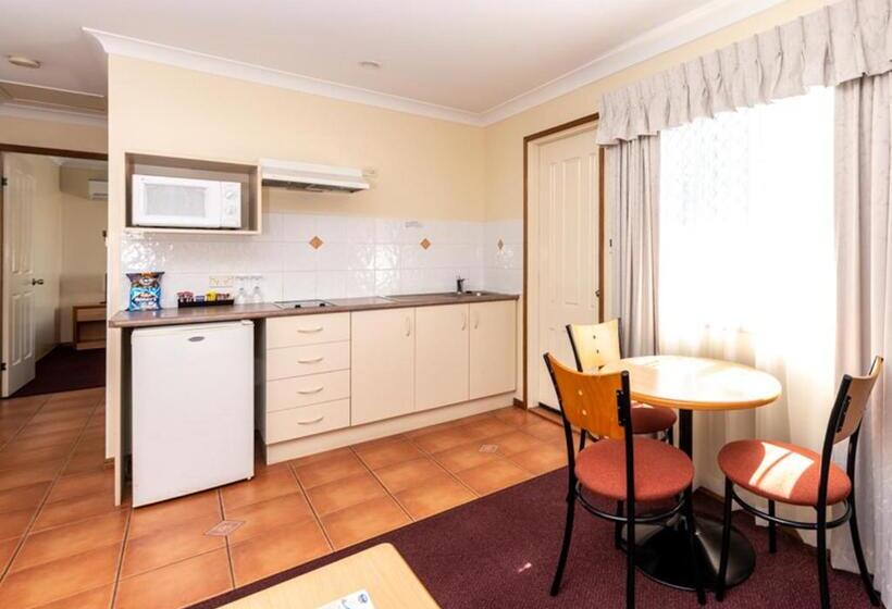 모텔 Riviera On Ruthven