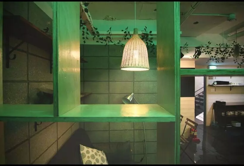 Majatalo 24 Guesthouse Sinchon