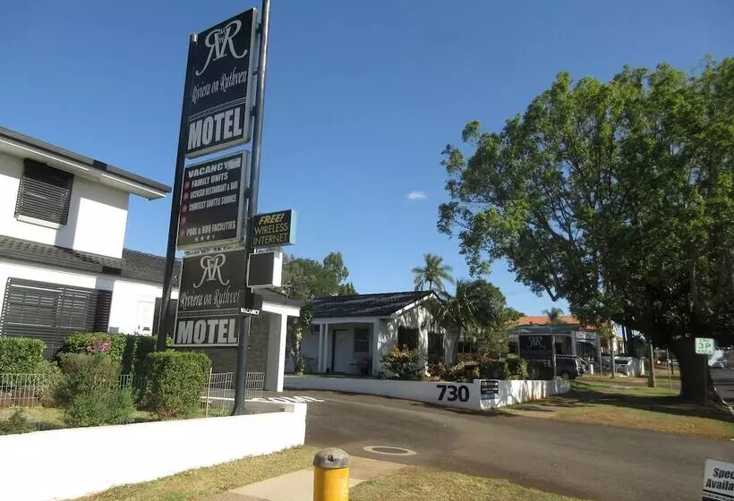 Motel Riviera On Ruthven