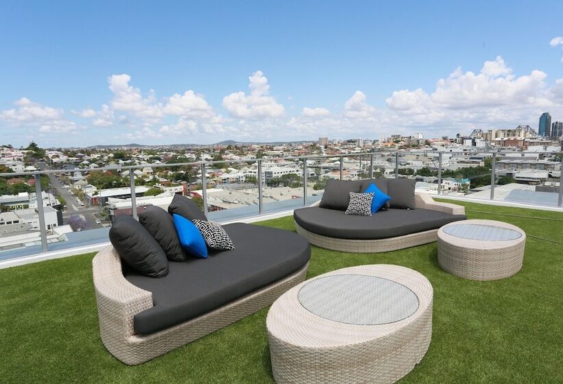 Alex Perry Hotel & Apartments