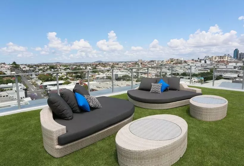 Alex Perry Hotel & Apartments