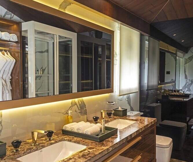 Data Resort By Della Adventure