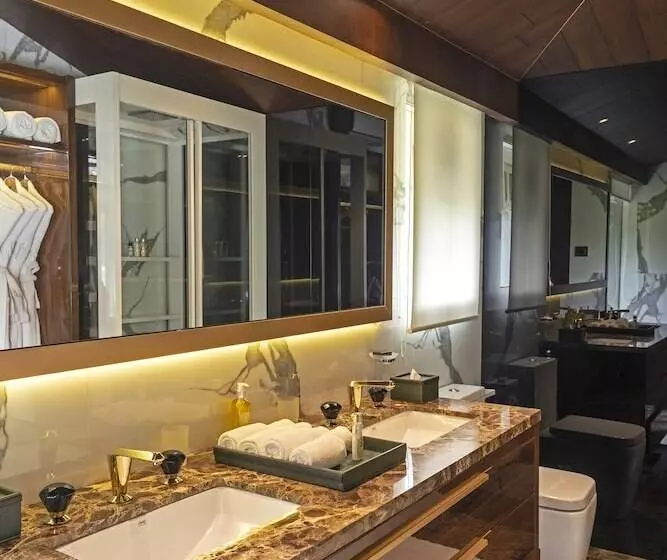 Data Resort By Della Adventure