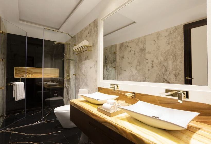 Data Resort By Della Adventure