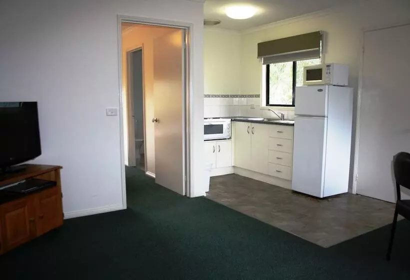 בית מלון כפרי A Line Holiday Park