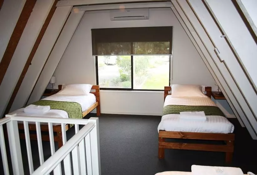 בית מלון כפרי A Line Holiday Park