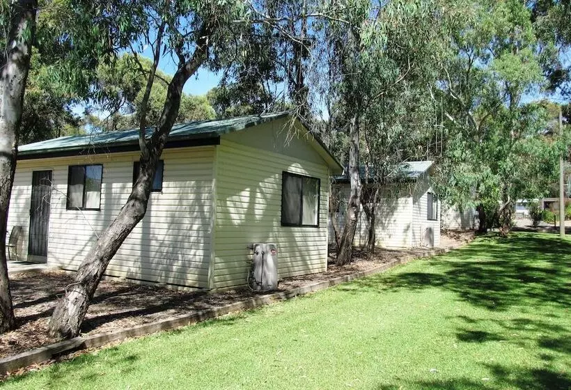 בית מלון כפרי A Line Holiday Park