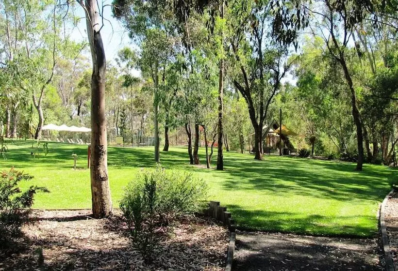 בית מלון כפרי A Line Holiday Park