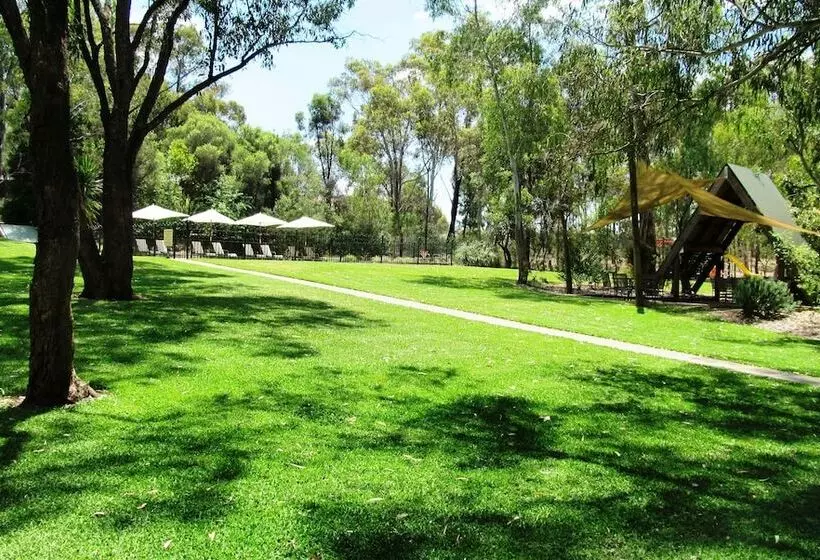 בית מלון כפרי A Line Holiday Park