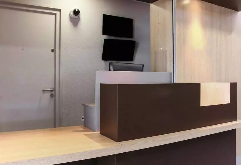 B&b Hotel Fréjus Roquebrune Sur Argens