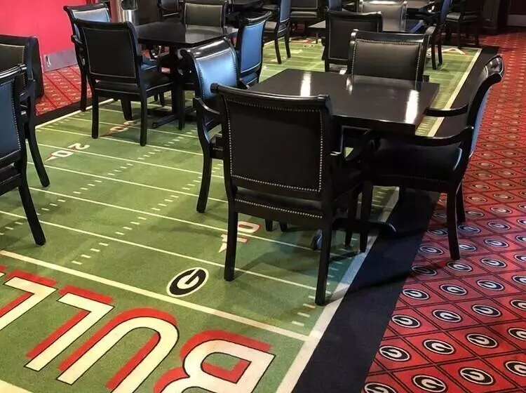 호텔 Georgia Gameday Center