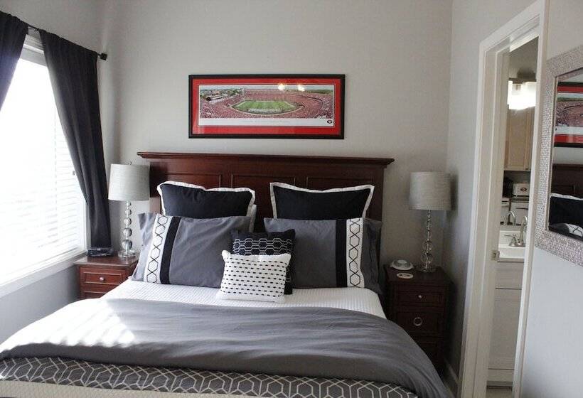 호텔 Georgia Gameday Center