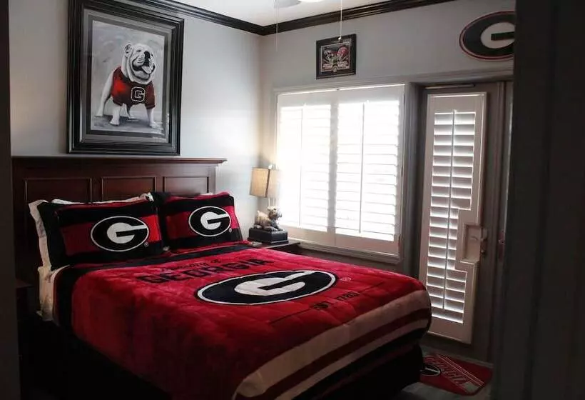 호텔 Georgia Gameday Center