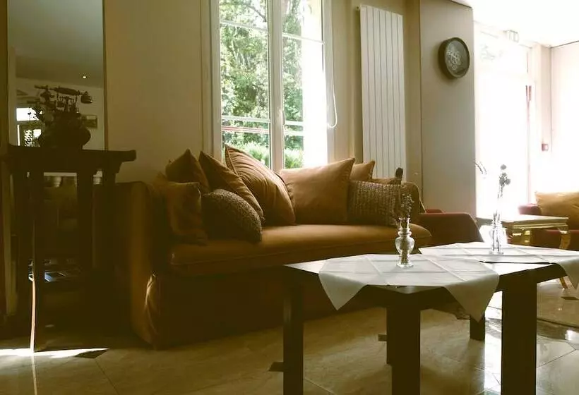 호텔 Hostellerie Du Lys