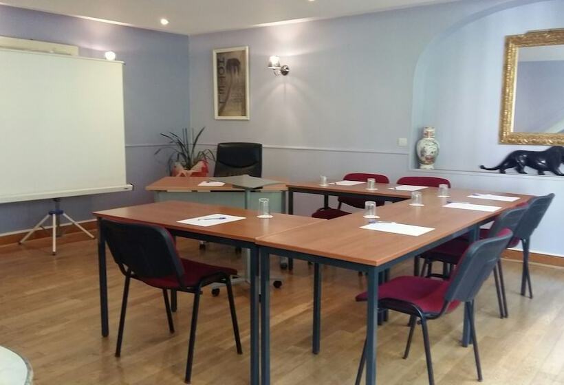 בית מלון כפרי Hostellerie Du Lys