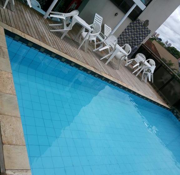 فندق Internacional