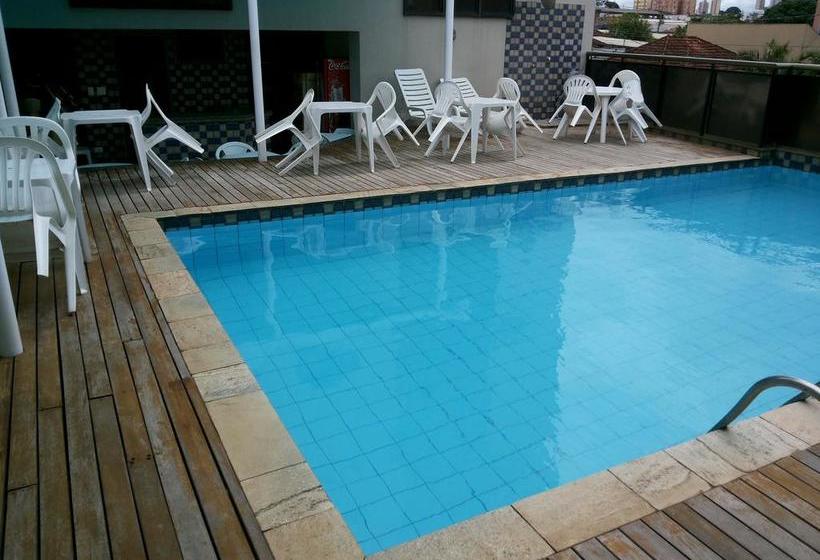 فندق Internacional