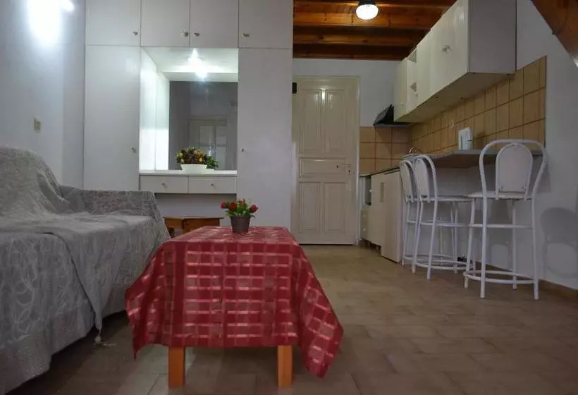 فندق Koskinas Apartments