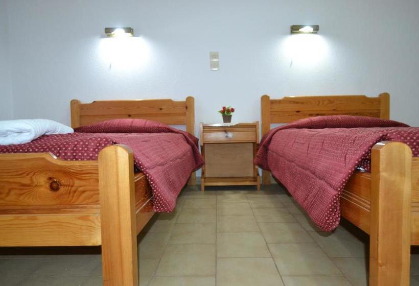 ホテル Koskinas Apartments