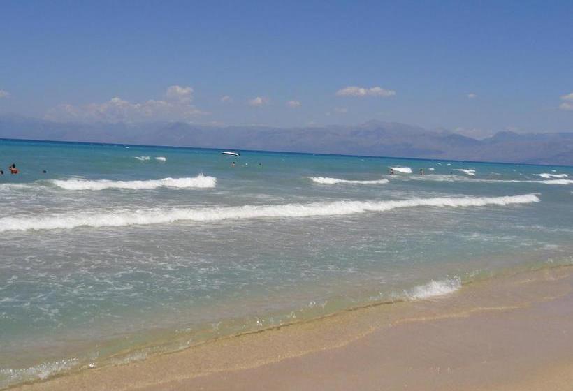 ホテル Koskinas Apartments