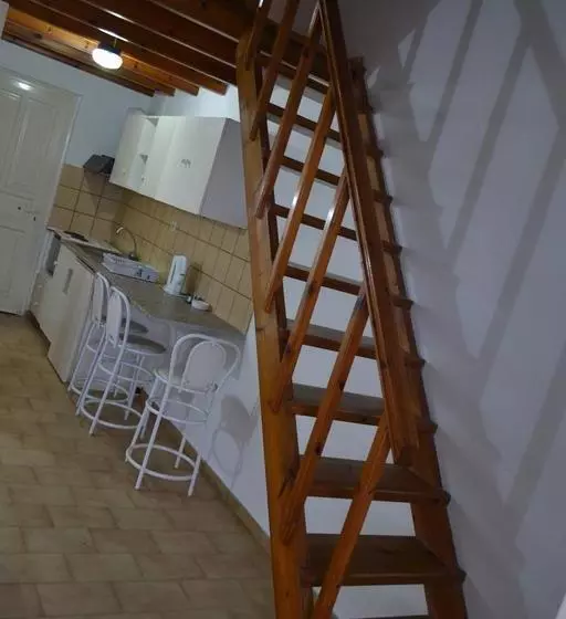 فندق Koskinas Apartments