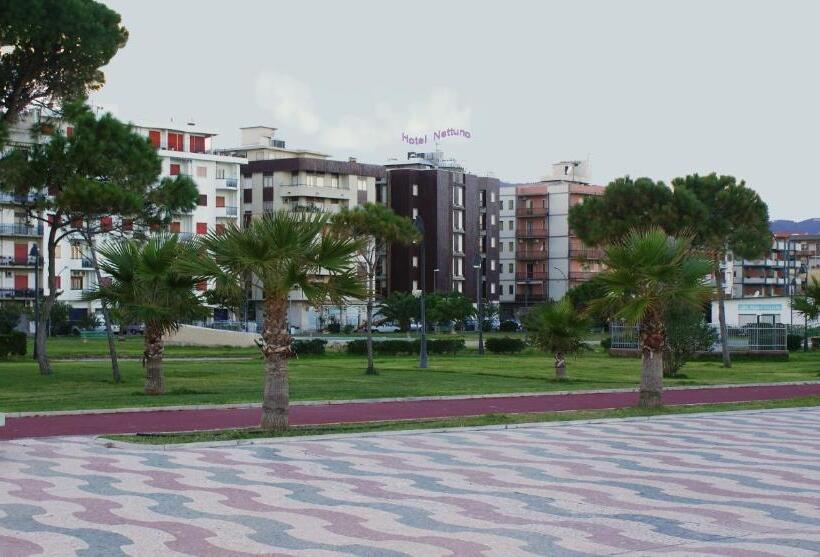 בית מלון כפרי Nettuno