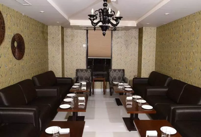 ホテル One Earth Avaas