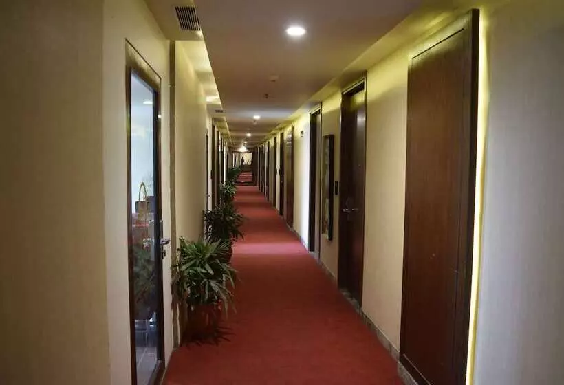 ホテル One Earth Avaas