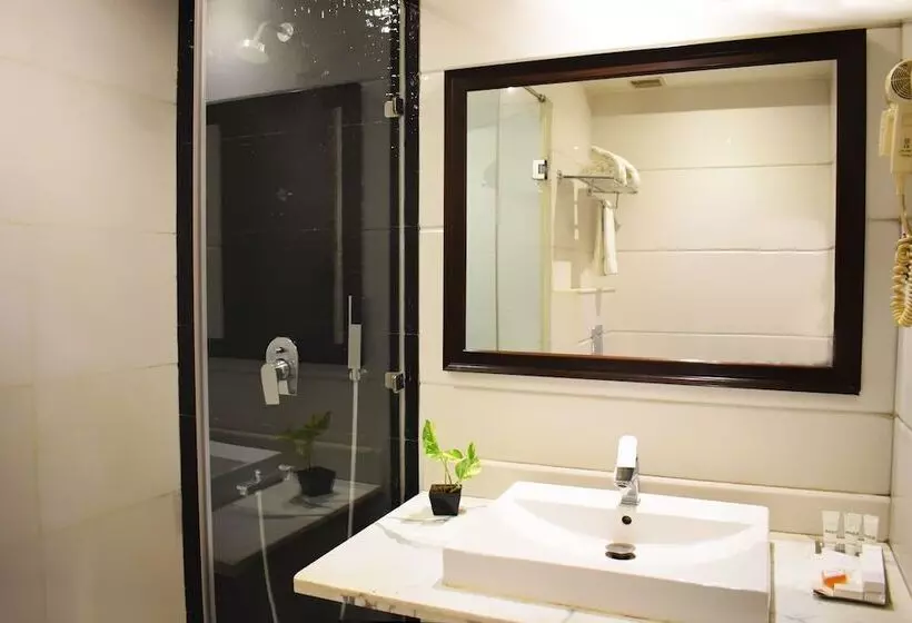 ホテル One Earth Avaas