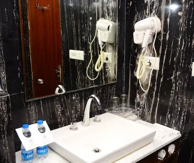 ホテル One Earth Avaas