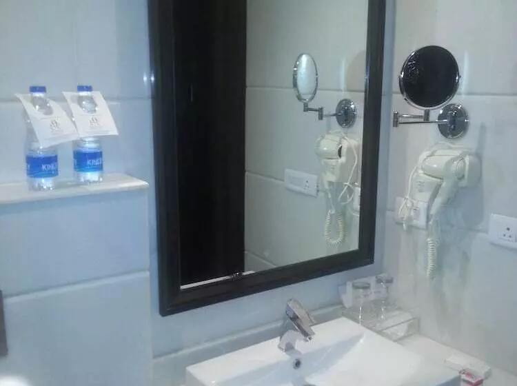 ホテル One Earth Avaas