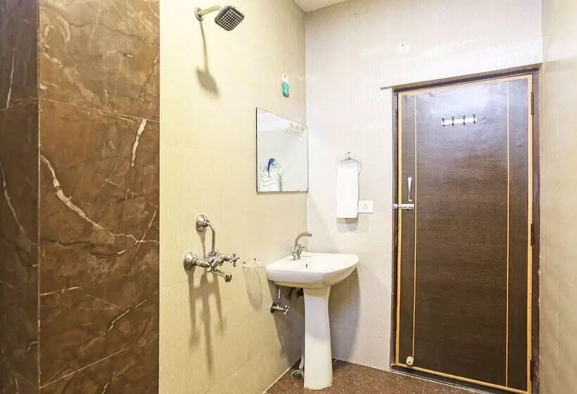 בית מלון כפרי Optimum Tara Palace