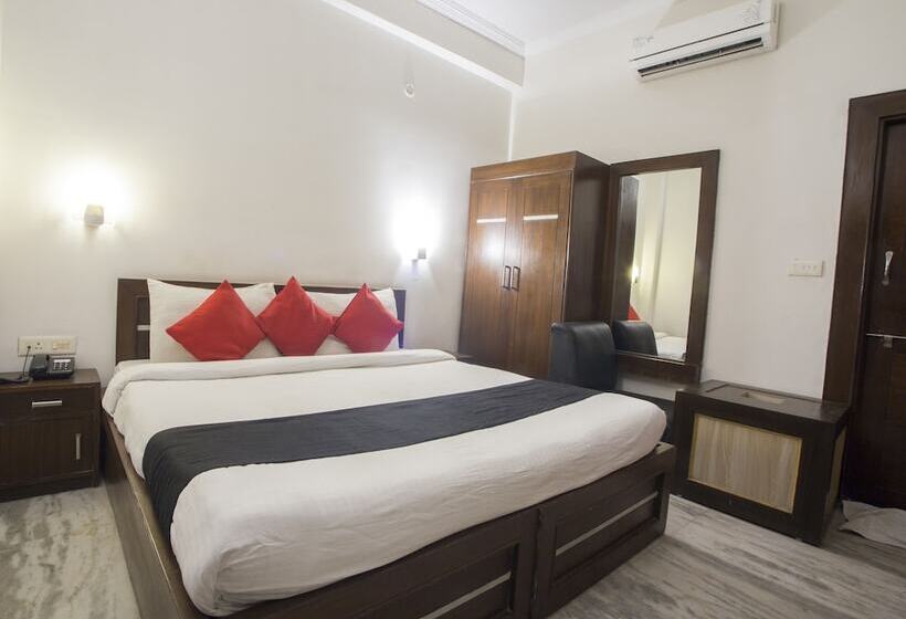 בית מלון כפרי Optimum Tara Palace