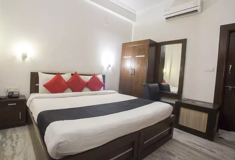 בית מלון כפרי Optimum Tara Palace