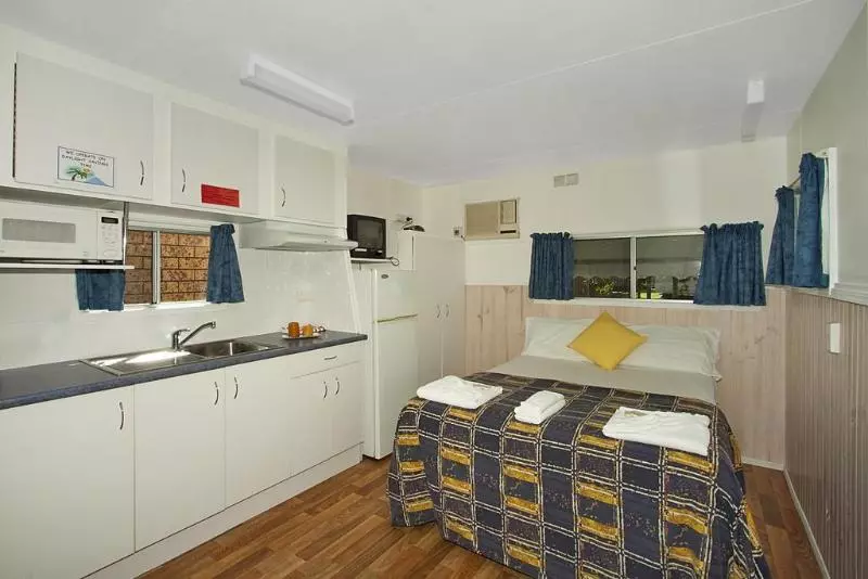 Отель Pyramid Holiday Park