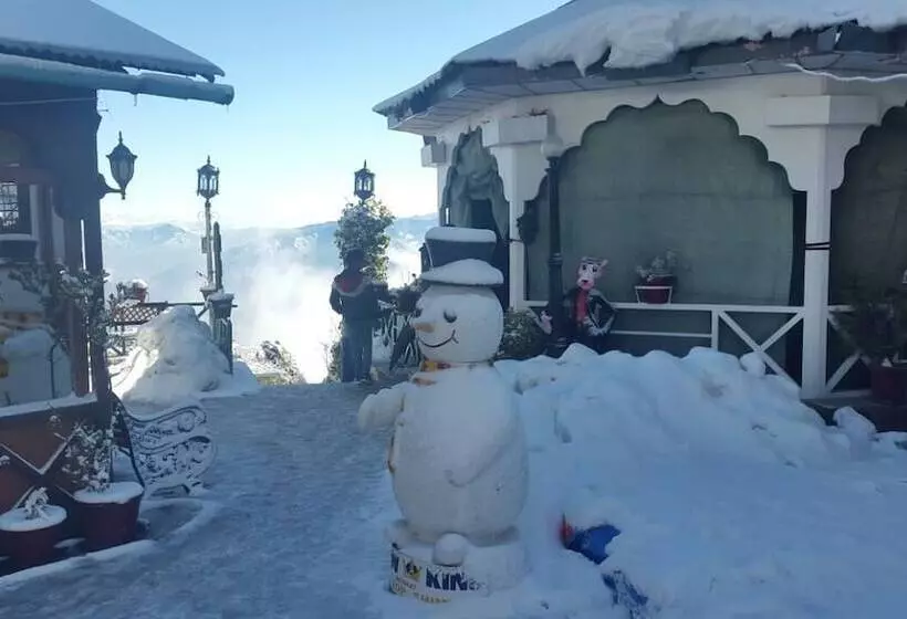 هتل Snow King Retreat