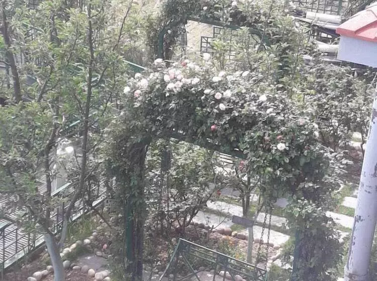 هتل Snow King Retreat